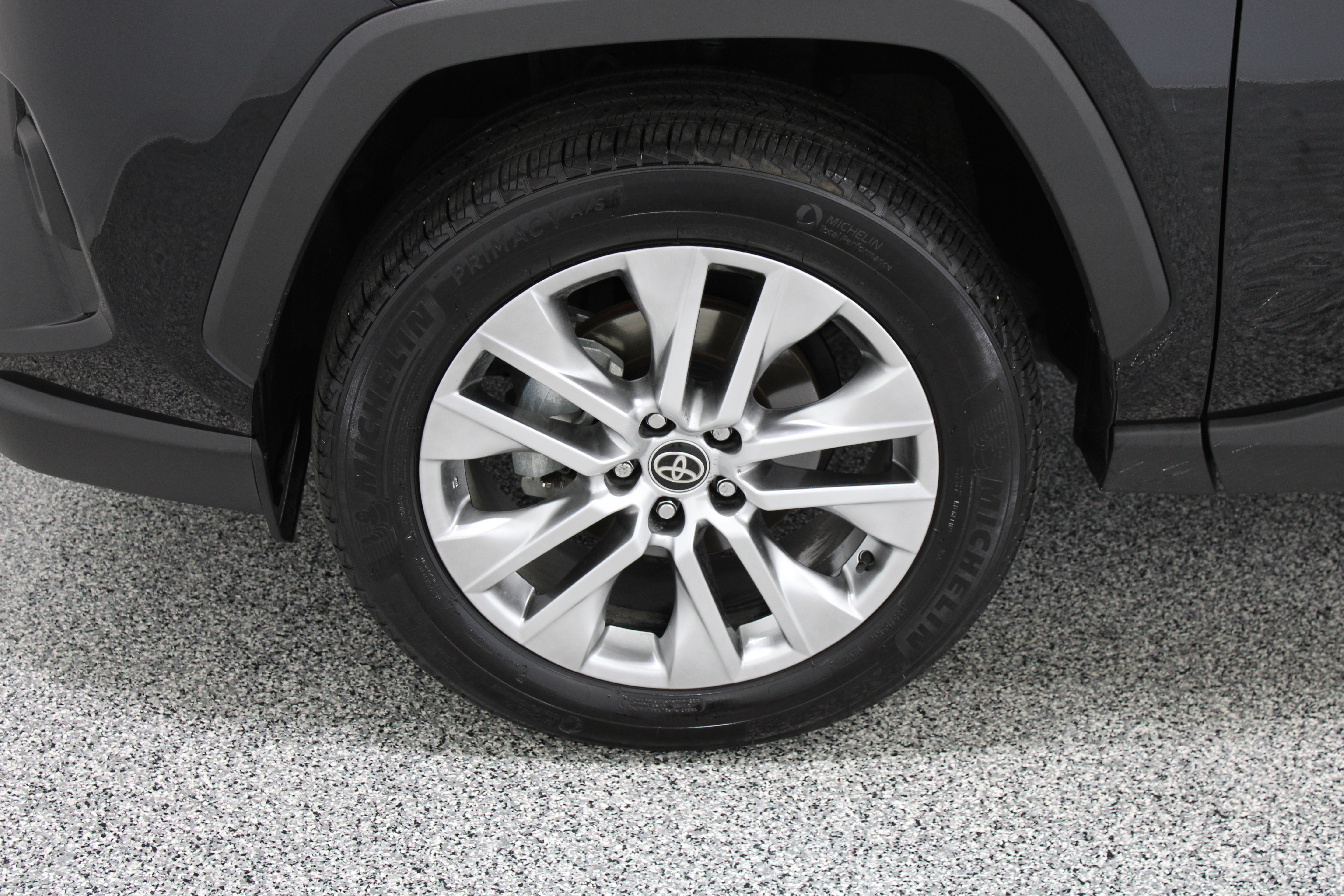 Used 2025 Toyota RAV4 Limited w/ Weather Package AWD/4WD image 11