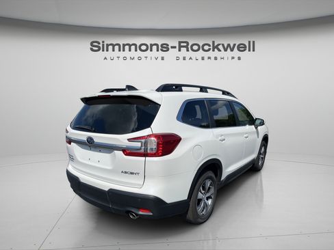 Used 2025 Subaru Ascent Premium AWD/4WD image 5