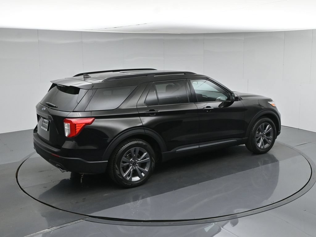 Certified 2023 Ford Explorer XLT w/ Equipment Group 202A RWD image 48