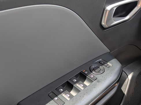 Certified 2025 Kia K4 FWD image 26