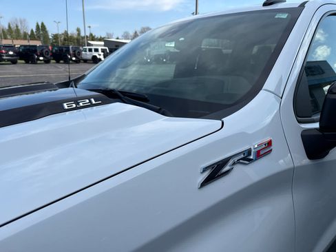 New 2026 Chevrolet Silverado 1500 ZR2 w/ LPO, Dark Essentials Package AWD/4WD image 4