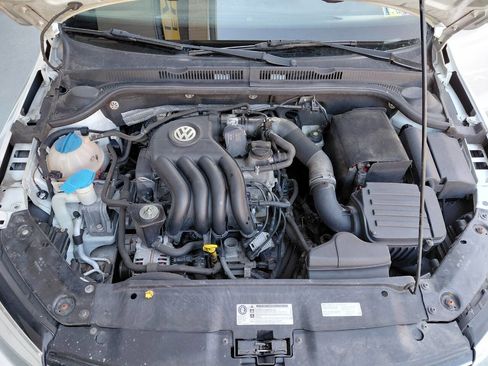 Used 2015 Volkswagen Jetta S image 10