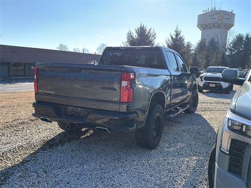 Used 2019 Chevrolet Silverado 1500 LT Trail Boss image 3