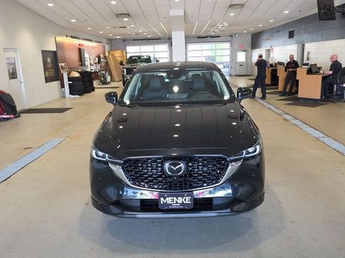 New 2025 MAZDA CX-5 AWD 2.5 S w/ Premium Plus Pkg image 3