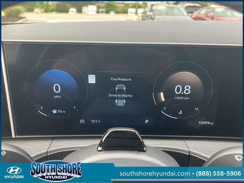 Certified 2024 Hyundai Santa Fe Limited AWD/4WD image 27