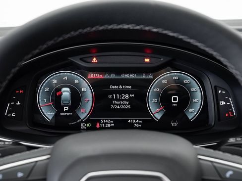 Certified 2025 Audi Q7 3.0T Premium Plus image 14