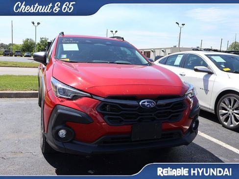 Used 2024 Subaru Crosstrek 2.5i Limited w/ Crosstrek Mirror Package AWD/4WD image 3