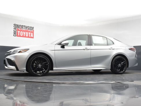 Used 2023 Toyota Camry XSE FWD image 27