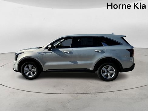 New 2026 Kia Sorento LX image 6