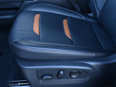 Used 2025 GMC Sierra 2500 AT4 w/ AT4 Premium Plus Package image 38