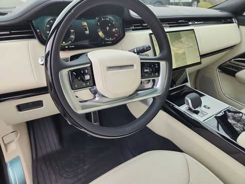 New 2025 Land Rover Range Rover SE AWD/4WD image 15