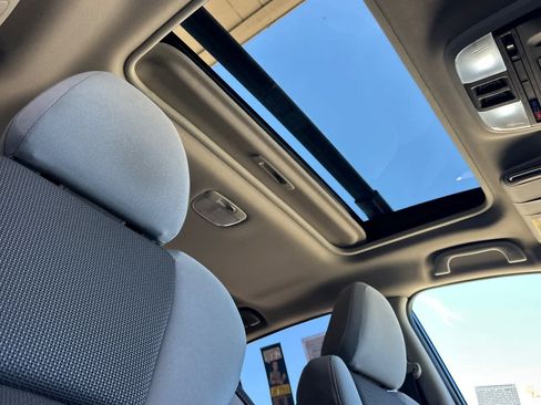 Used 2019 Subaru Crosstrek 2.0i Premium AWD/4WD image 16