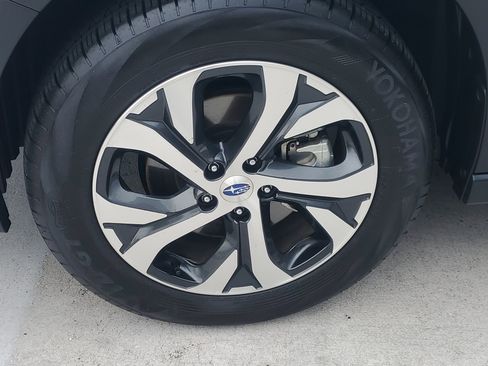 Used 2021 Subaru Outback Touring image 4