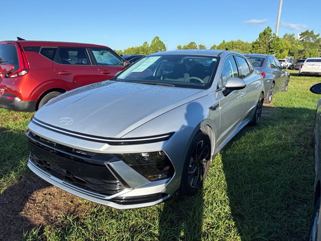 Certified 2024 Hyundai Sonata SEL FWD image 1
