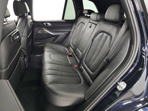 Used 2022 BMW X5 xDrive40i w/ M Sport Package AWD/4WD image 40