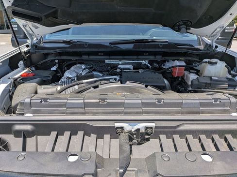 Used 2024 Chevrolet Silverado 2500 LTZ AWD/4WD image 30