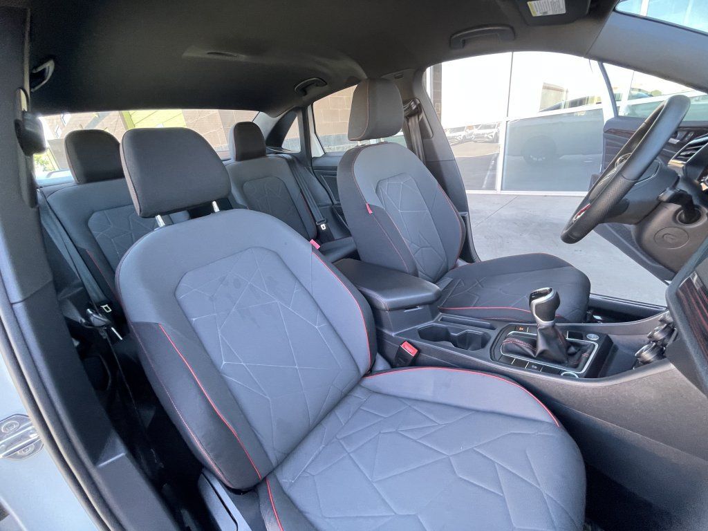 Used 2024 Volkswagen Jetta GLI 40th Anniversary Edition FWD image 24