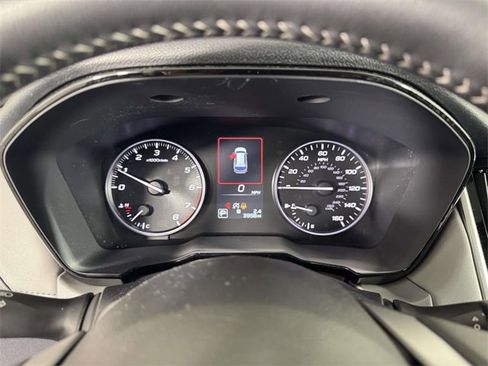 Used 2025 Subaru Outback Premium image 3
