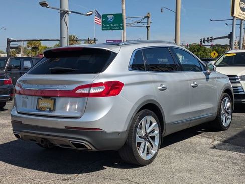 Used 2018 Lincoln MKX Reserve w/ Driver Assistance Package FWD image 5
