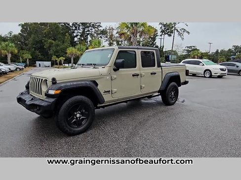 Used 2020 Jeep Gladiator Sport w/ Quick Order Package 24S image 23