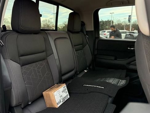 New 2025 Nissan Frontier SV w/ SV Convenience Package image 26