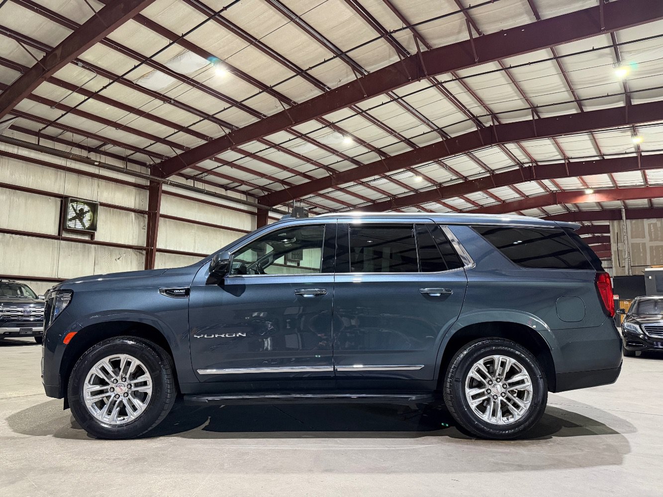 Used 2021 GMC Yukon SLT w/ SLT Luxury Plus Package RWD image 8