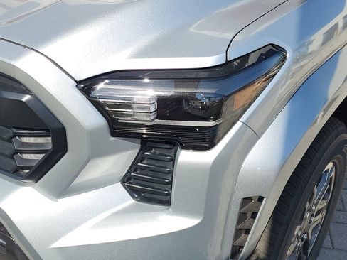 New 2025 Toyota Tacoma TRD Sport image 11