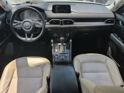 Used 2017 MAZDA CX-5 Touring w/ Preferred Equipment Package FWD image 22