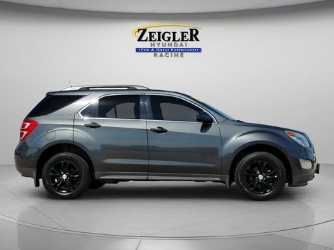 Used 2017 Chevrolet Equinox LT w/ Convenience Package AWD/4WD image 8
