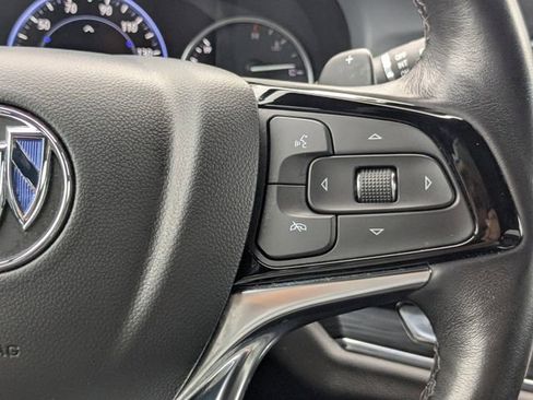 Used 2024 Buick Enclave Premium image 33