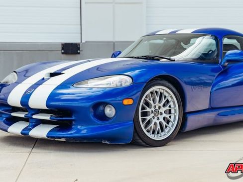 Used 1997 Dodge Viper GTS RWD image 36