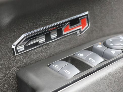 Used 2025 GMC Sierra 1500 AT4 w/ Technology Package AWD/4WD image 25