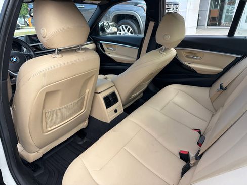 Used 2018 BMW 330i Sedan w/ Convenience Package RWD image 39