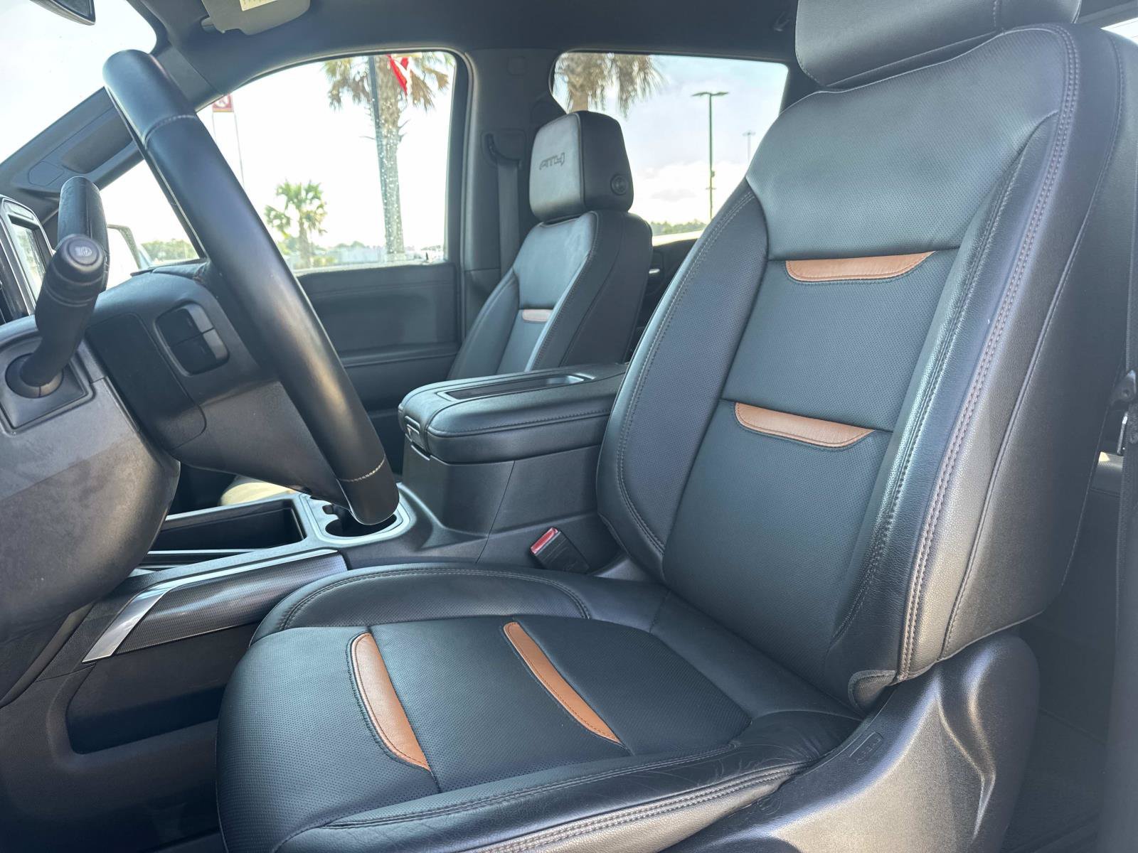 Used 2021 GMC Sierra 1500 AT4 w/ AT4 Premium Package AWD/4WD image 15