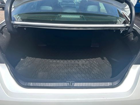 Used 2021 Toyota Avalon XLE image 36