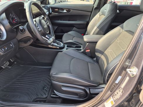Used 2024 Kia Forte GT-Line w/ GT-Line Premium Package FWD image 15
