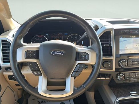 Used 2018 Ford F250 Lariat w/ Lariat Ultimate Package AWD/4WD image 17