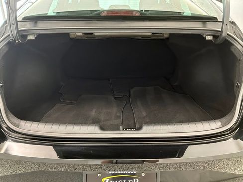 Used 2022 Hyundai Elantra SE FWD image 26