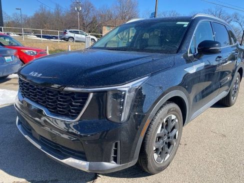 New 2025 Kia Sorento S image 32