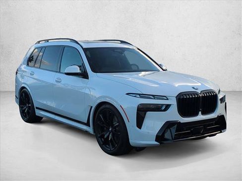 New 2026 BMW X7 xDrive40i w/ M Sport Package image 7