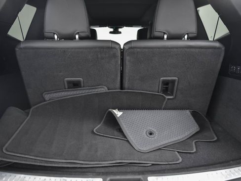 Certified 2025 Cadillac XT6 Premium Luxury image 14