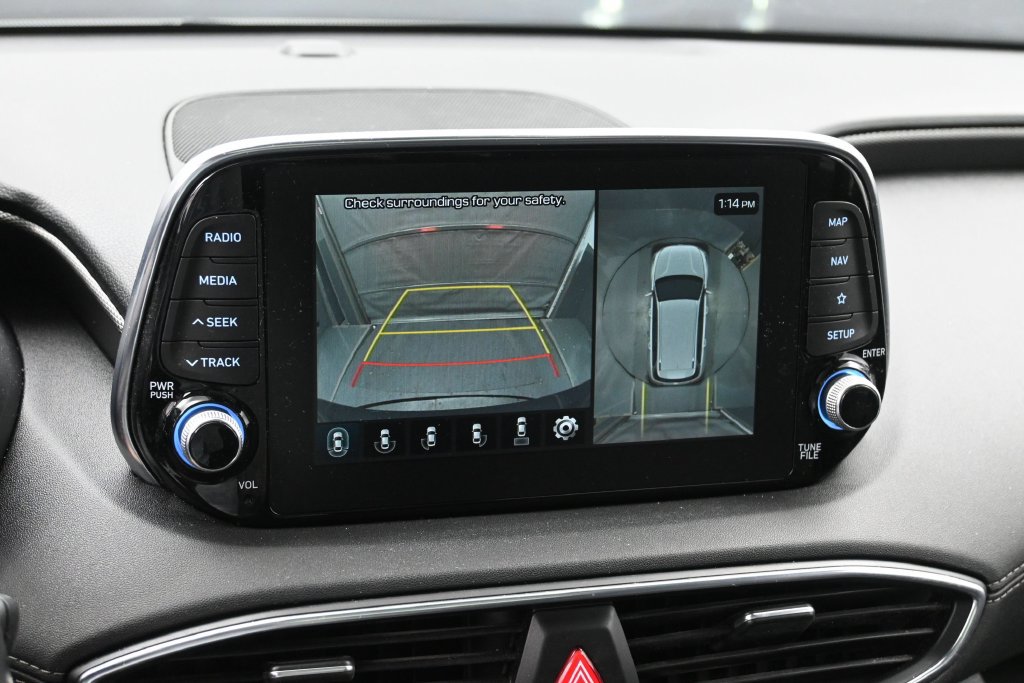 Used 2020 Hyundai Santa Fe Limited AWD/4WD image 15