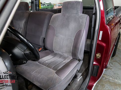 Used 1996 Dodge Ram 2500 Truck 2WD Club Cab image 36