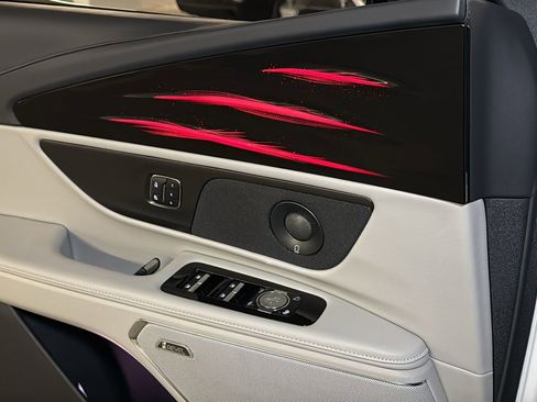 New 2026 Lincoln Nautilus Premier w/ Equipment Group 102A image 34