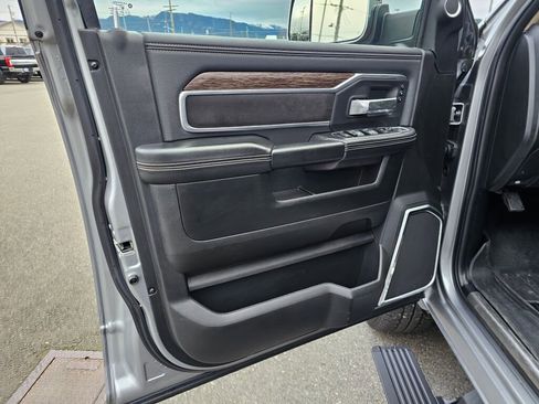 Used 2020 RAM 3500 Laramie image 16