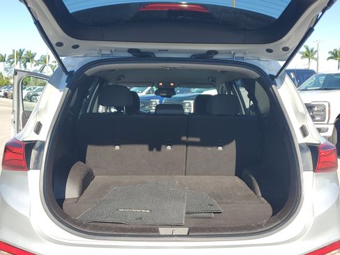 Used 2020 Hyundai Santa Fe SE image 14