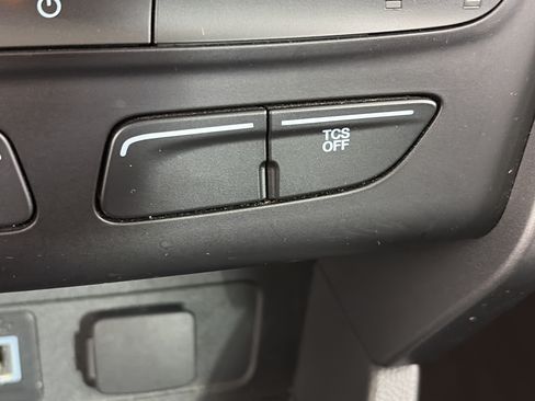 Used 2017 Ford Escape S FWD image 23