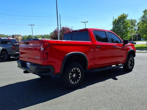 Used 2024 Chevrolet Silverado 1500 ZR2 AWD/4WD image 7