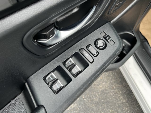 Used 2025 Honda Pilot Touring image 17