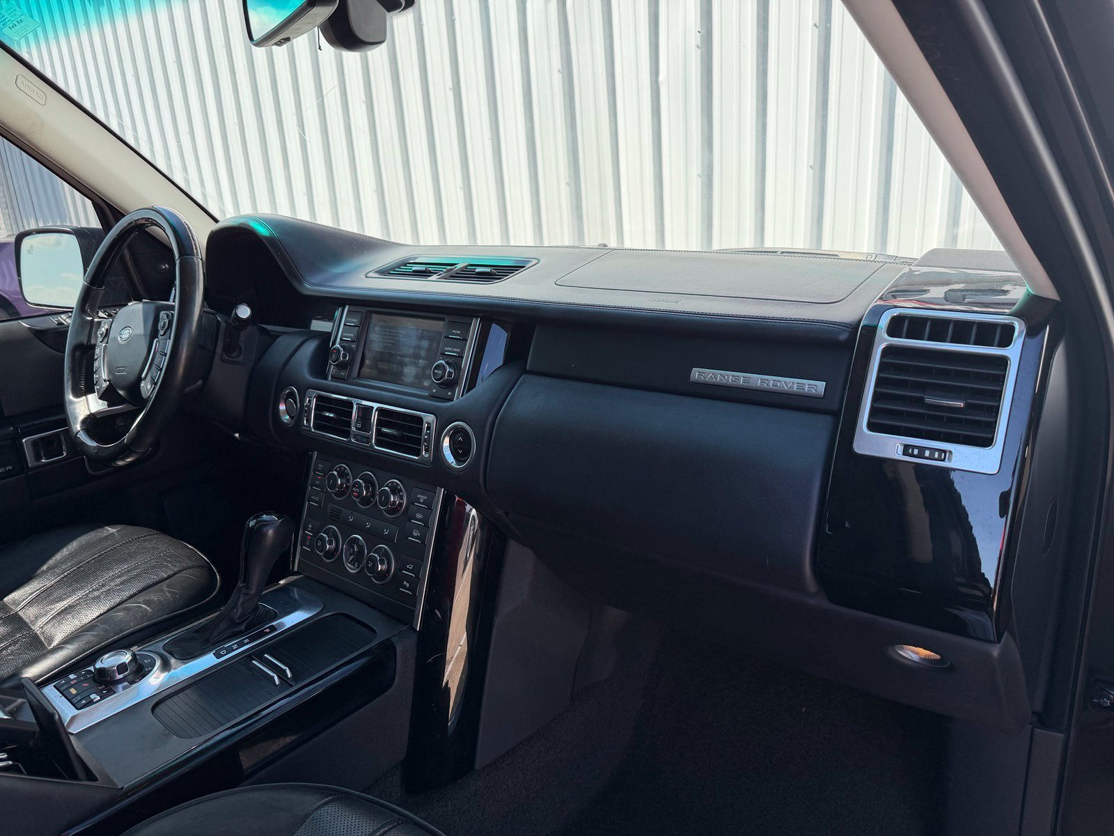 Used 2012 Land Rover Range Rover Supercharged AWD/4WD image 18